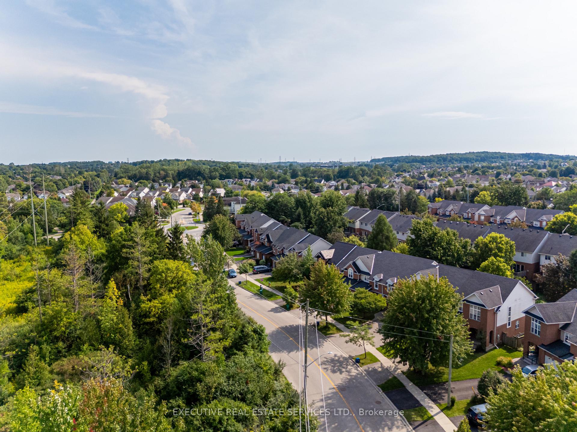 Photo 4 of 427 Beaver Creek Road, Waterloo, Columbia Forest — HOMEH