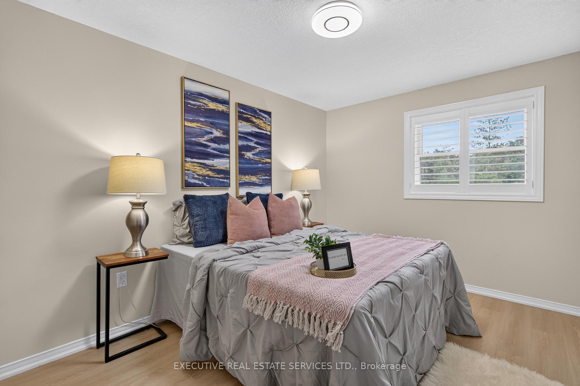 Photo 37 of 427 Beaver Creek Road, Waterloo, Columbia Forest — HOMEH