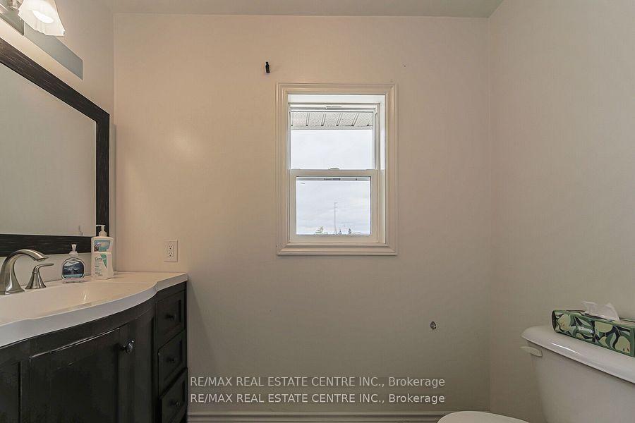 Photo 17 of 3024 Countryside Drive, Brampton, Vales of Castlemore North — HOMEH