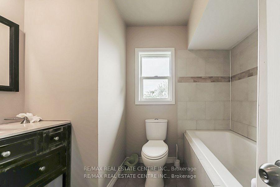 Photo 21 of 3024 Countryside Drive, Brampton, Vales of Castlemore North — HOMEH