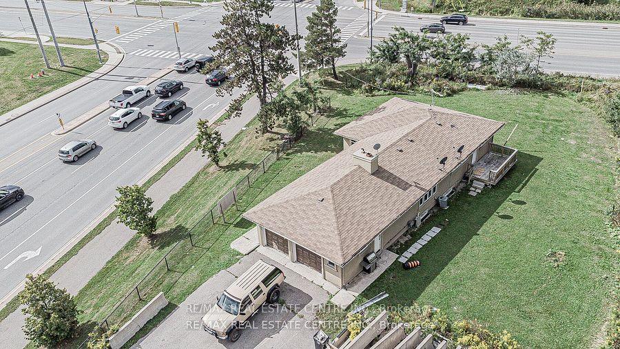 Photo 29 of 3024 Countryside Drive, Brampton, Vales of Castlemore North — HOMEH