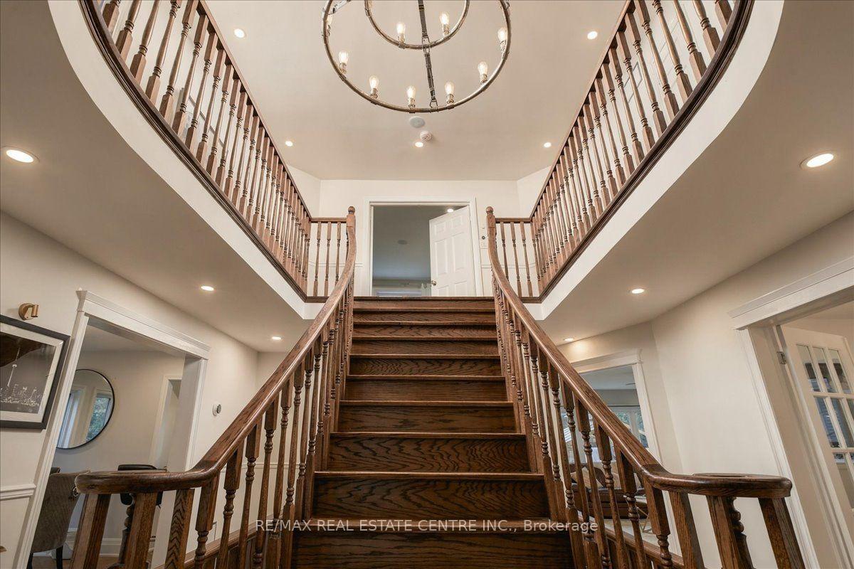 Photo 5 of 1749 Heritage Way, Oakville, Glen Abbey — HOMEH