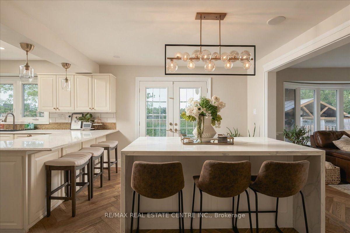 Photo 9 of 1749 Heritage Way, Oakville, Glen Abbey — HOMEH