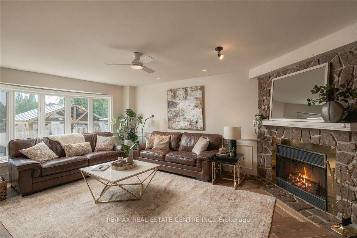 Photo 18 of 1749 Heritage Way, Oakville, Glen Abbey — HOMEH