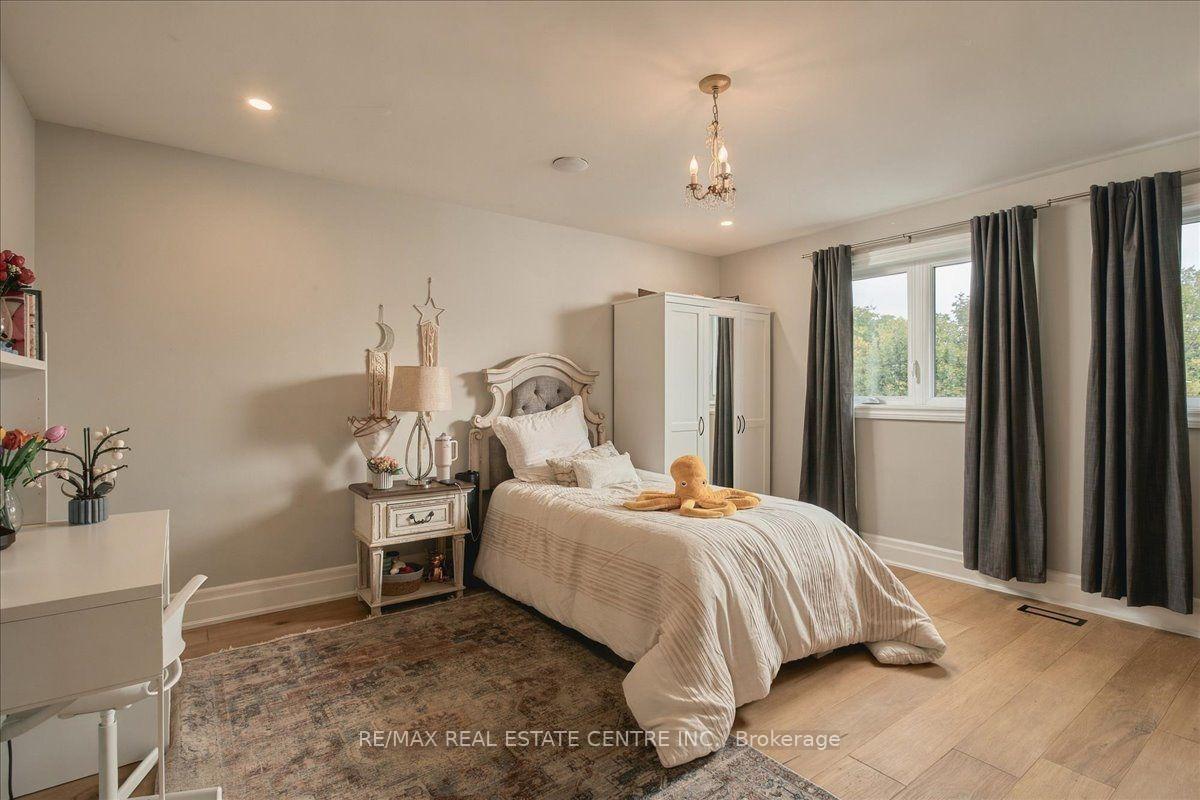 Photo 32 of 1749 Heritage Way, Oakville, Glen Abbey — HOMEH