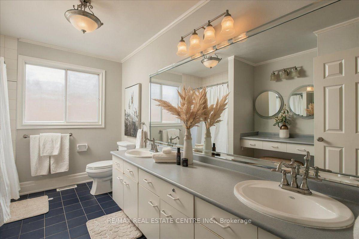 Photo 33 of 1749 Heritage Way, Oakville, Glen Abbey — HOMEH