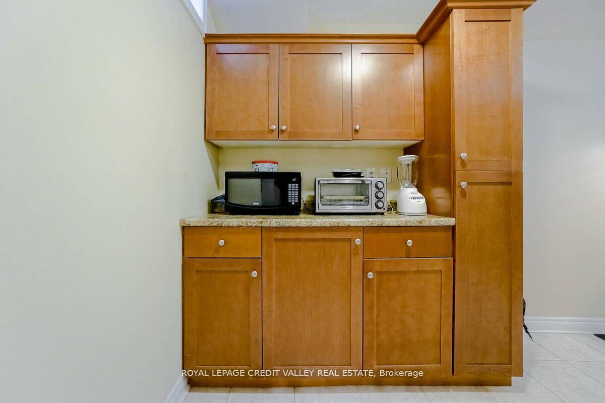 Photo 6 of 95 Mullis Crescent, Brampton, Fletcher's West — HOMEH