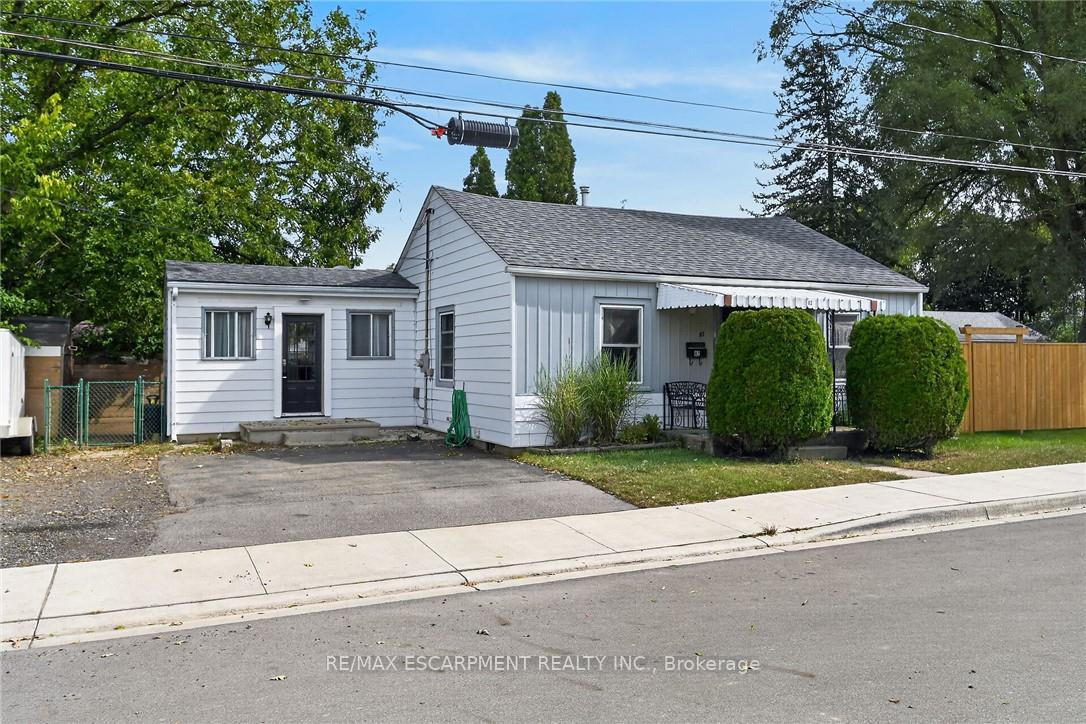 Photo 2 of 82 Division Street, Brantford, Eagle Place East — HOMEH