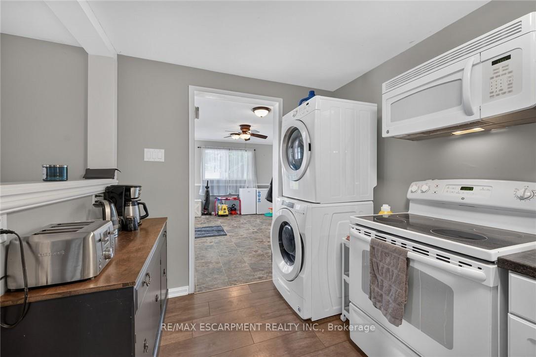 Photo 13 of 82 Division Street, Brantford, Eagle Place East — HOMEH