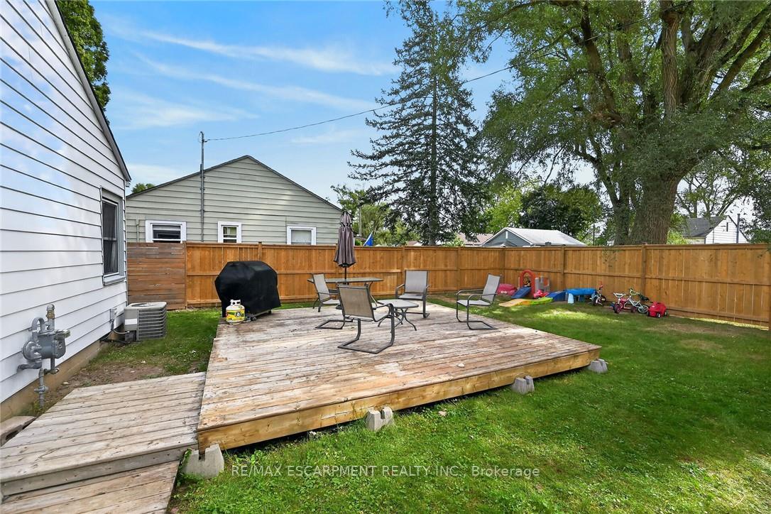 Photo 28 of 82 Division Street, Brantford, Eagle Place East — HOMEH
