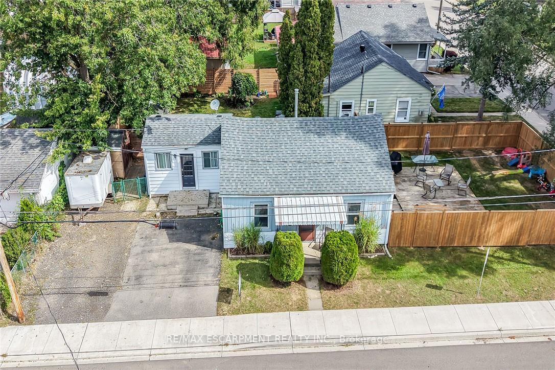 Photo 36 of 82 Division Street, Brantford, Eagle Place East — HOMEH