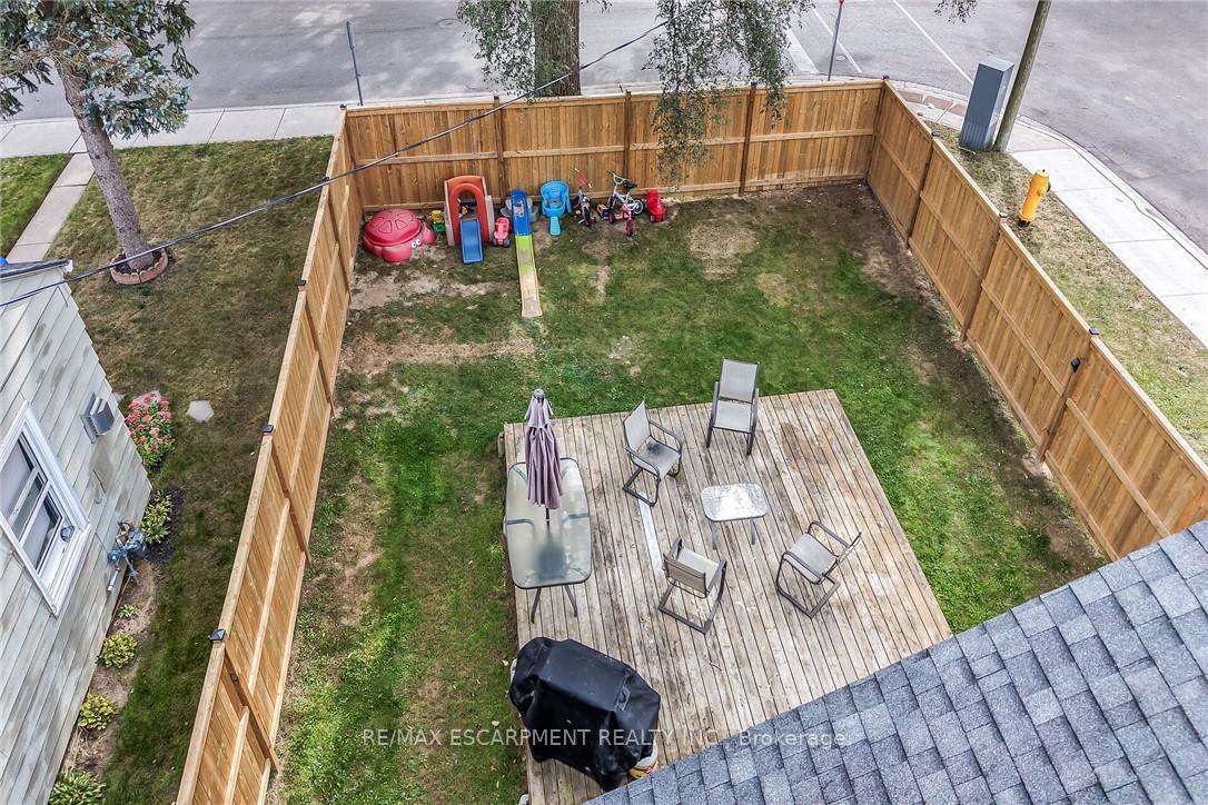 Photo 38 of 82 Division Street, Brantford, Eagle Place East — HOMEH