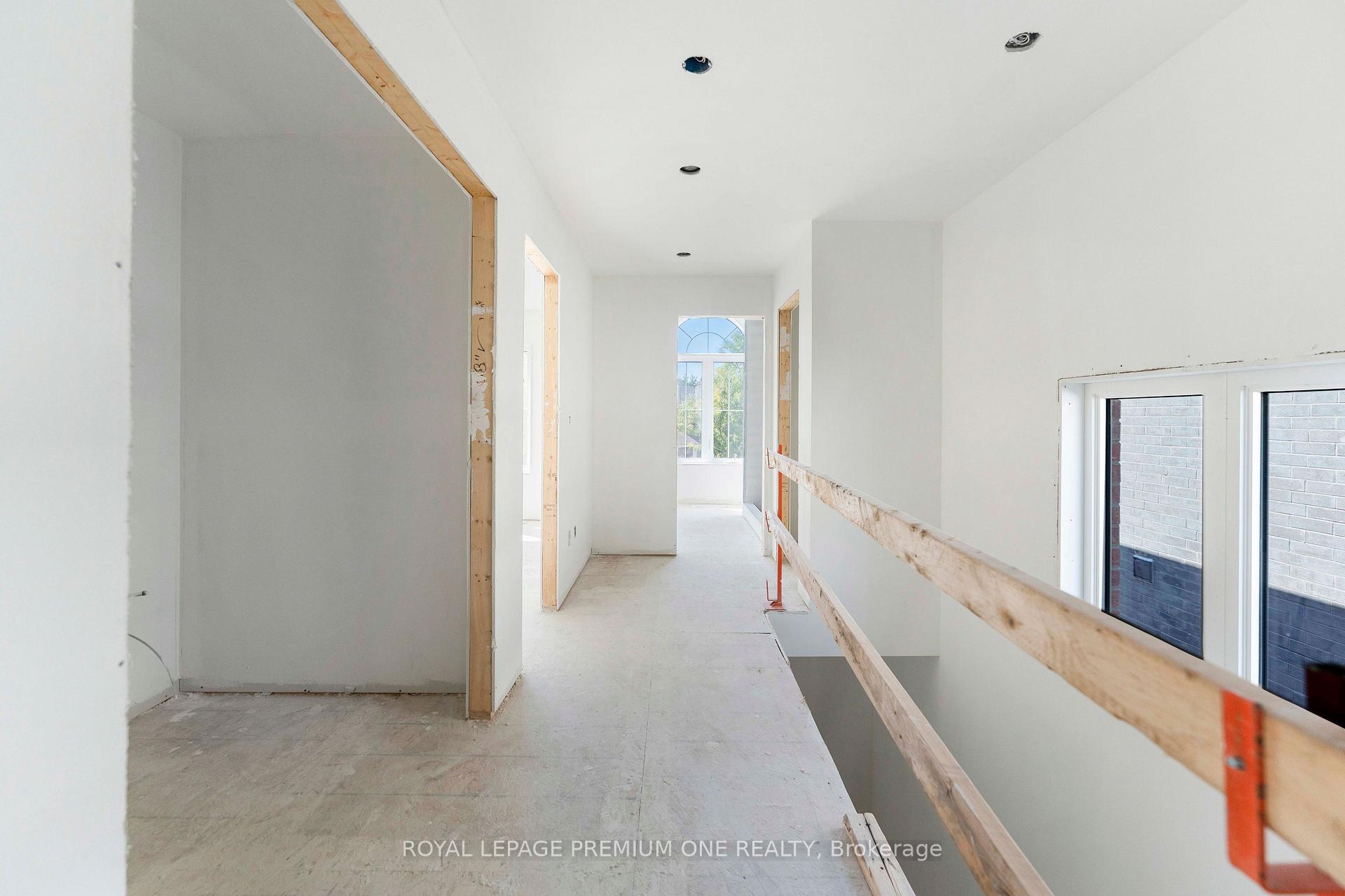 Photo 53 of 8 Jack Kenny Court, Caledon, Bolton West — HOMEH