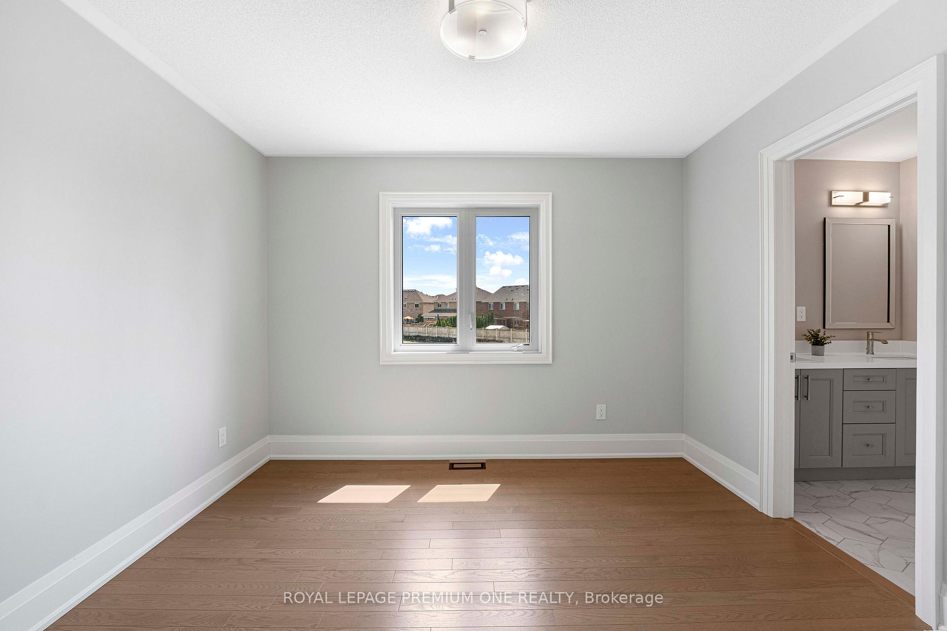 Photo 75 of 8 Jack Kenny Court, Caledon, Bolton West — HOMEH