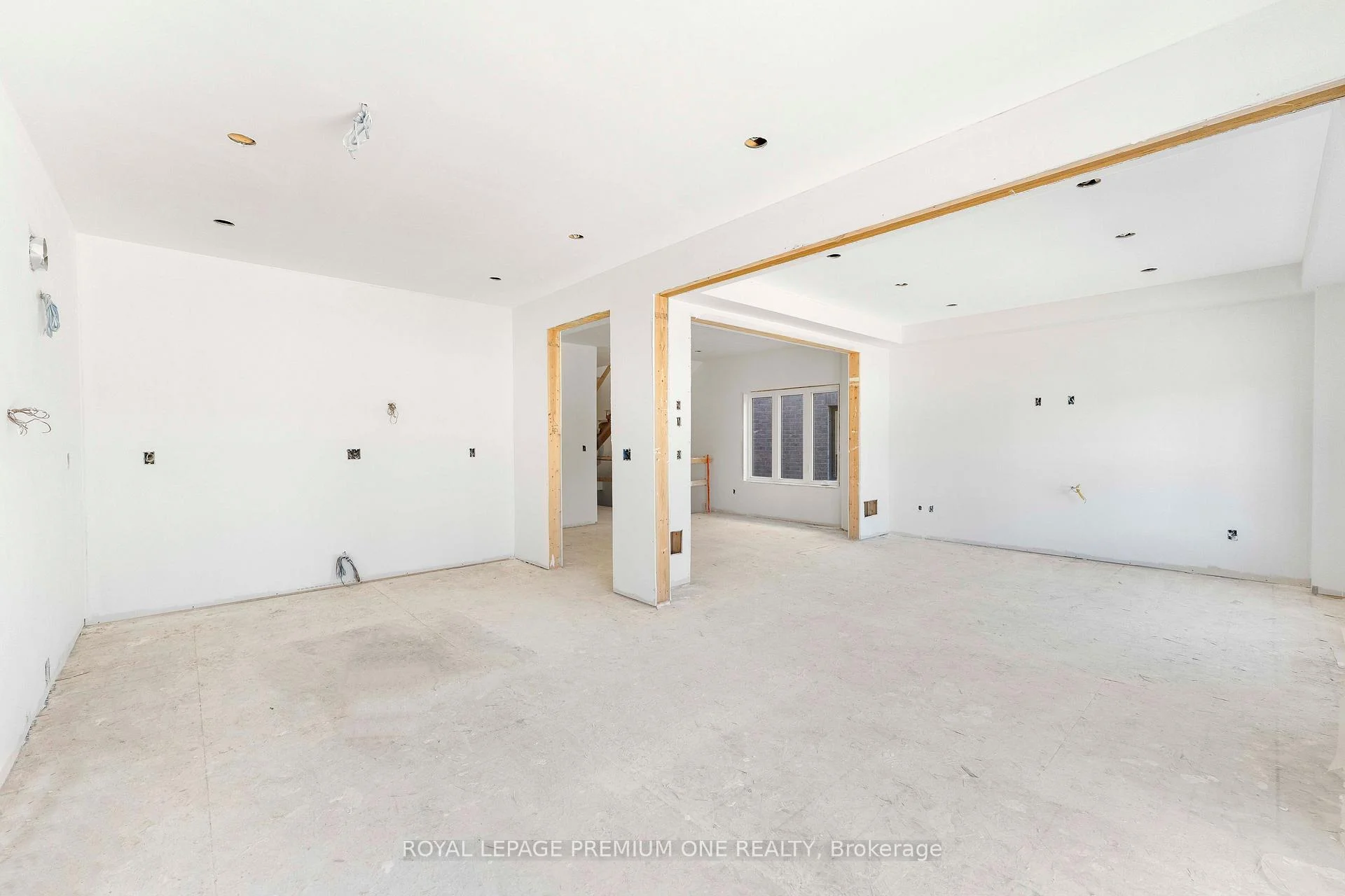 Photo 30 of 8 Jack Kenny Court, Caledon, Bolton West — HOMEH
