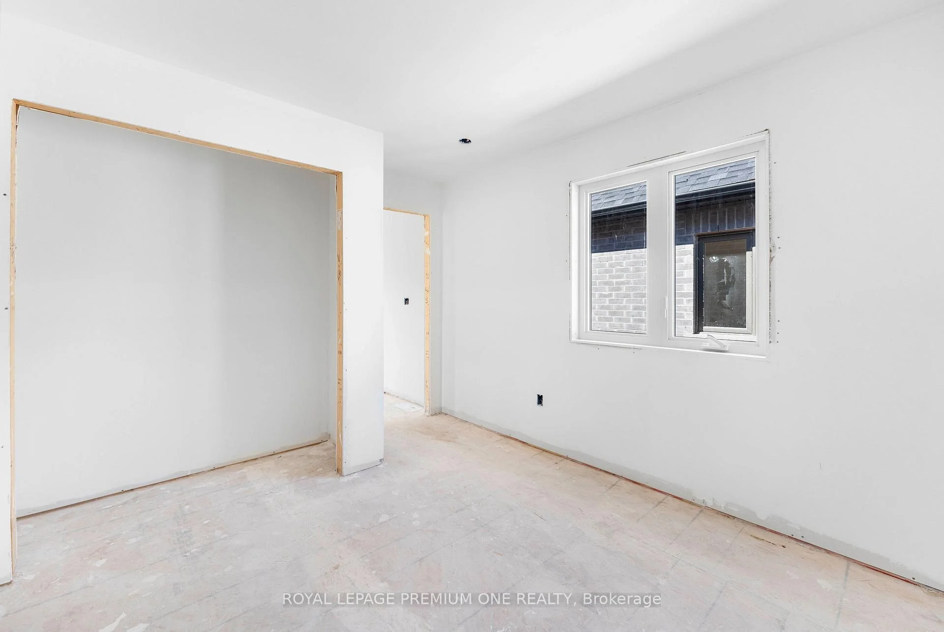 Photo 32 of 8 Jack Kenny Court, Caledon, Bolton West — HOMEH