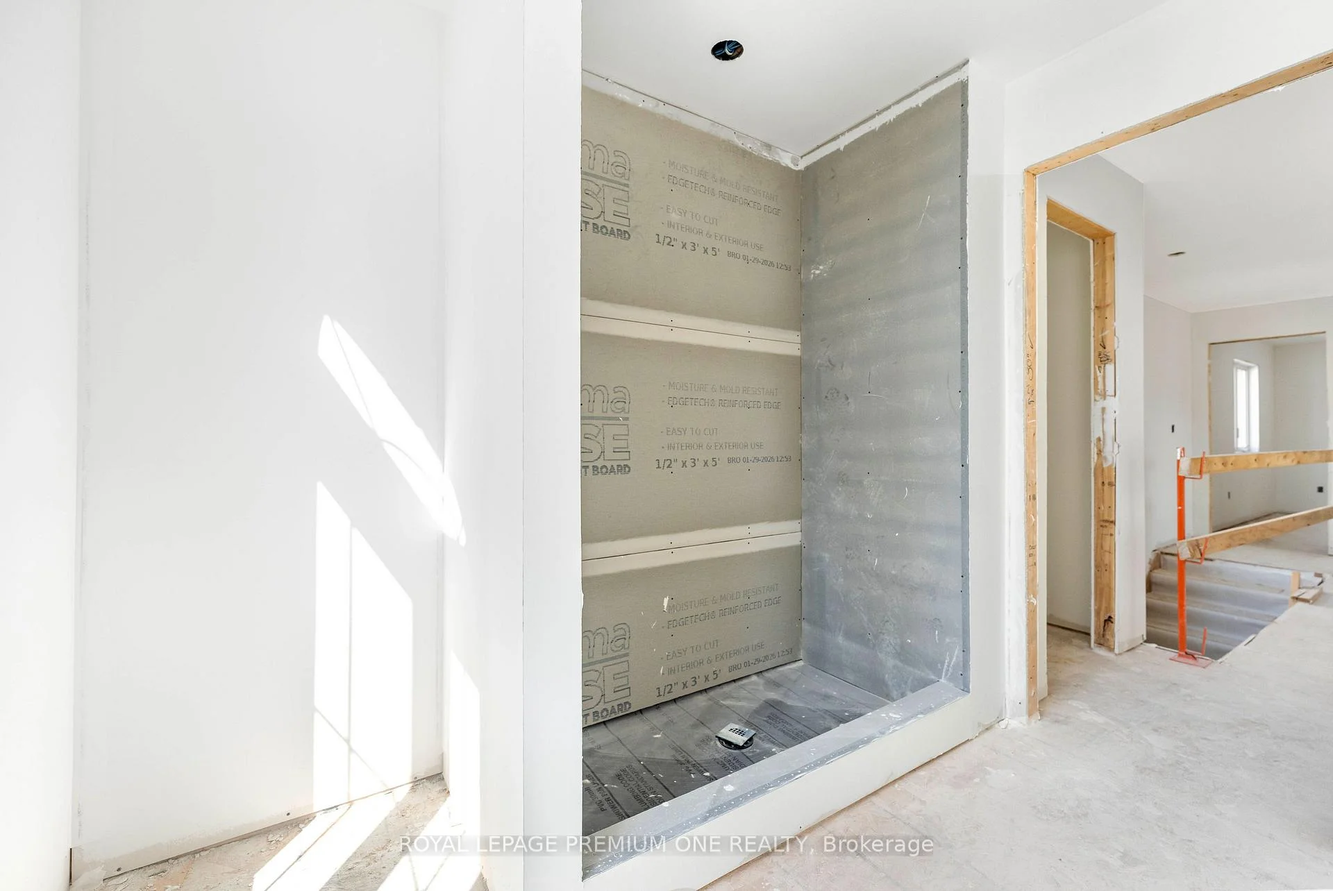 Photo 60 of 8 Jack Kenny Court, Caledon, Bolton West — HOMEH