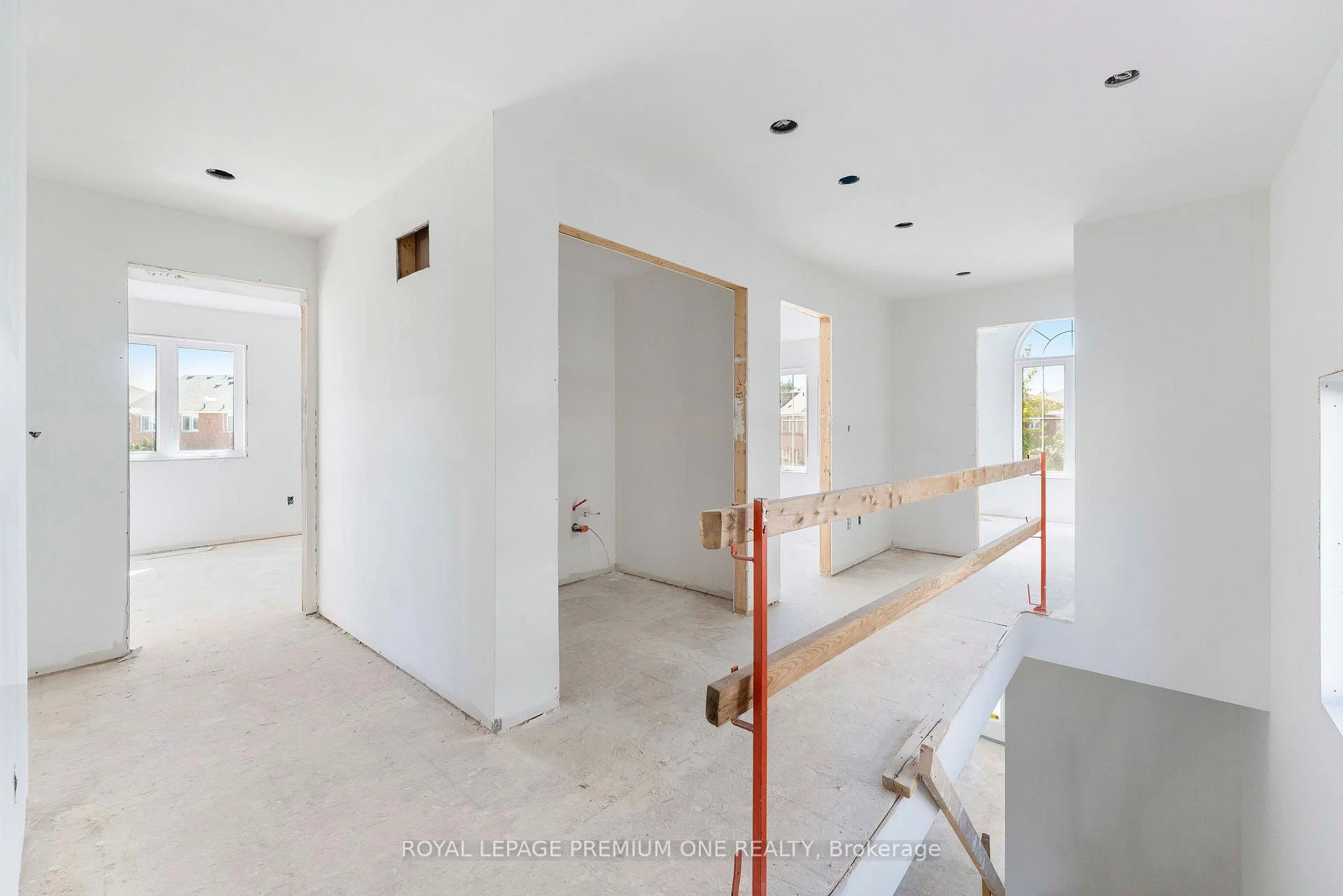 Photo 90 of 8 Jack Kenny Court, Caledon, Bolton West — HOMEH