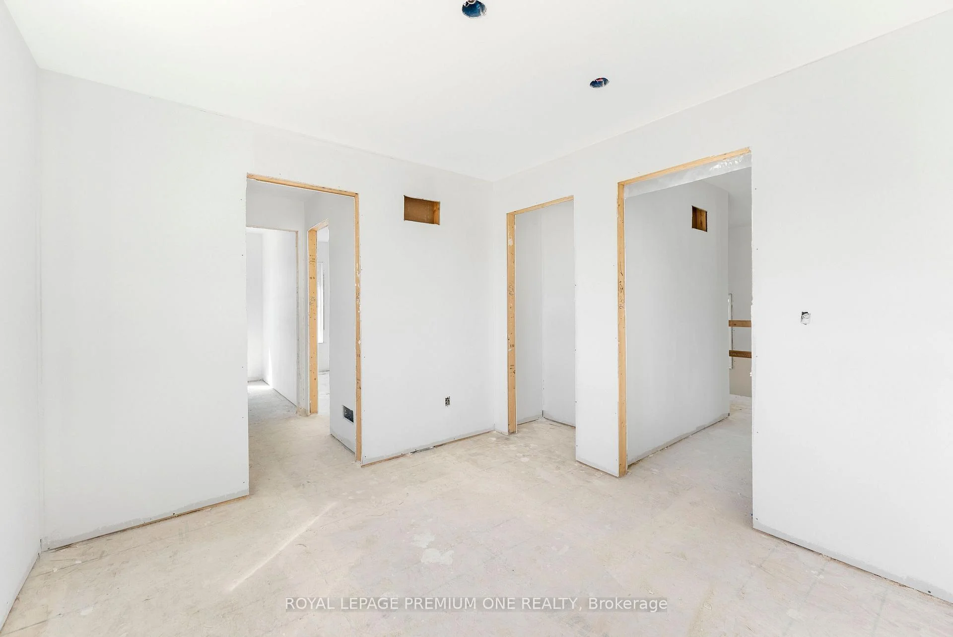 Photo 92 of 8 Jack Kenny Court, Caledon, Bolton West — HOMEH
