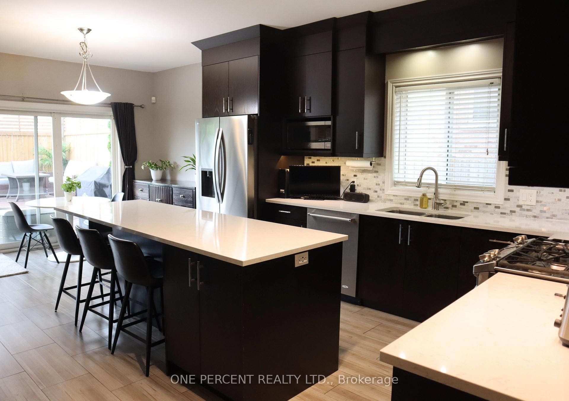 Photo 14 of 349 Winterberry Boulevard, Thorold, Confederation Heights — HOMEH