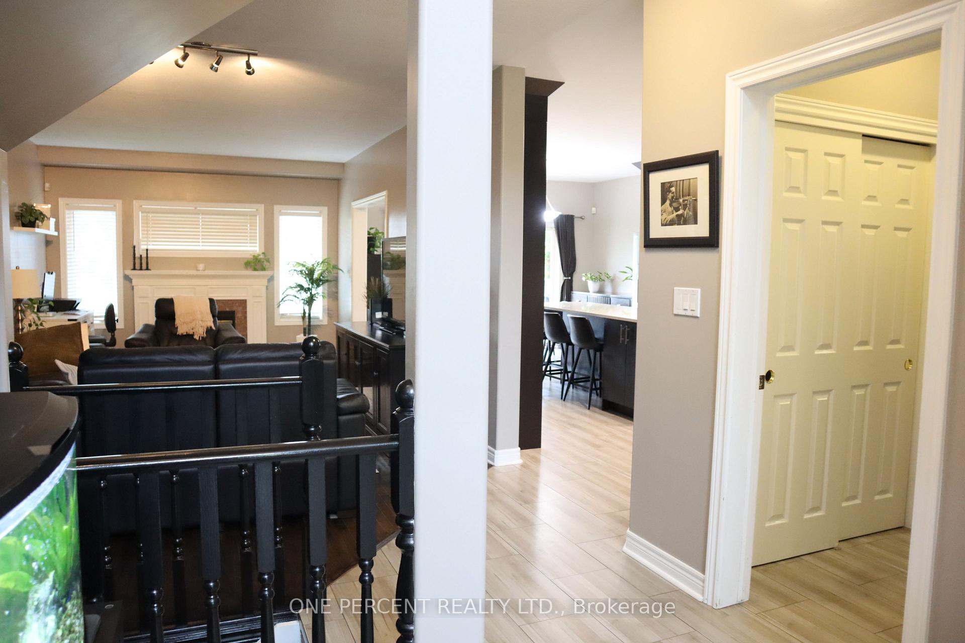 Photo 18 of 349 Winterberry Boulevard, Thorold, Confederation Heights — HOMEH