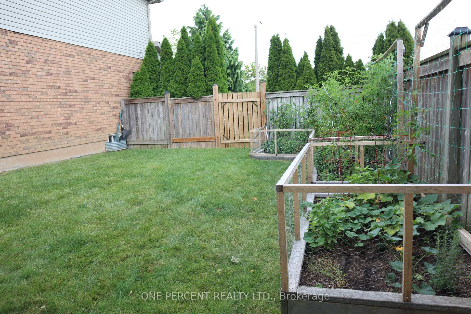 Photo 43 of 349 Winterberry Boulevard, Thorold, Confederation Heights — HOMEH