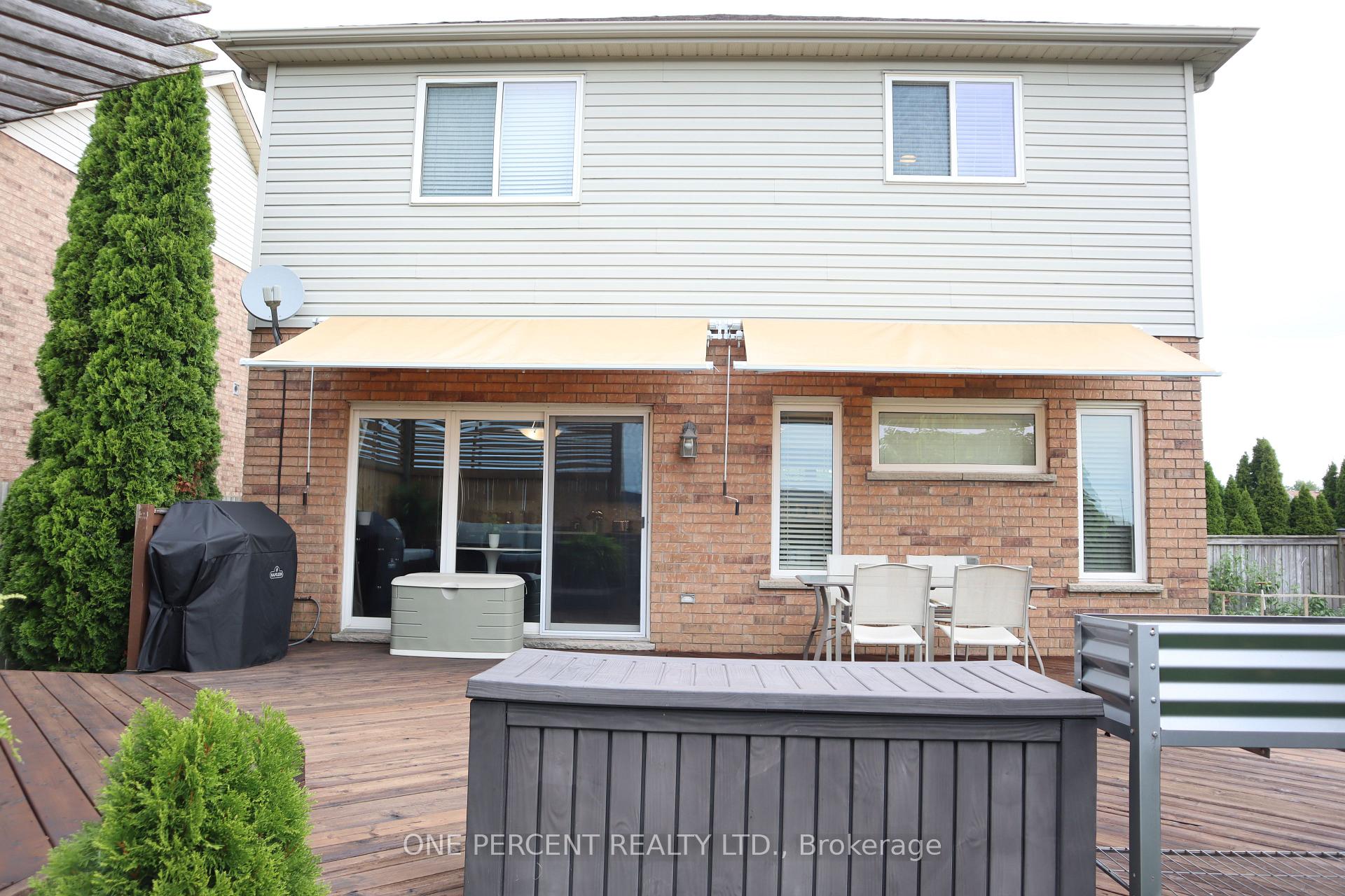 Photo 45 of 349 Winterberry Boulevard, Thorold, Confederation Heights — HOMEH
