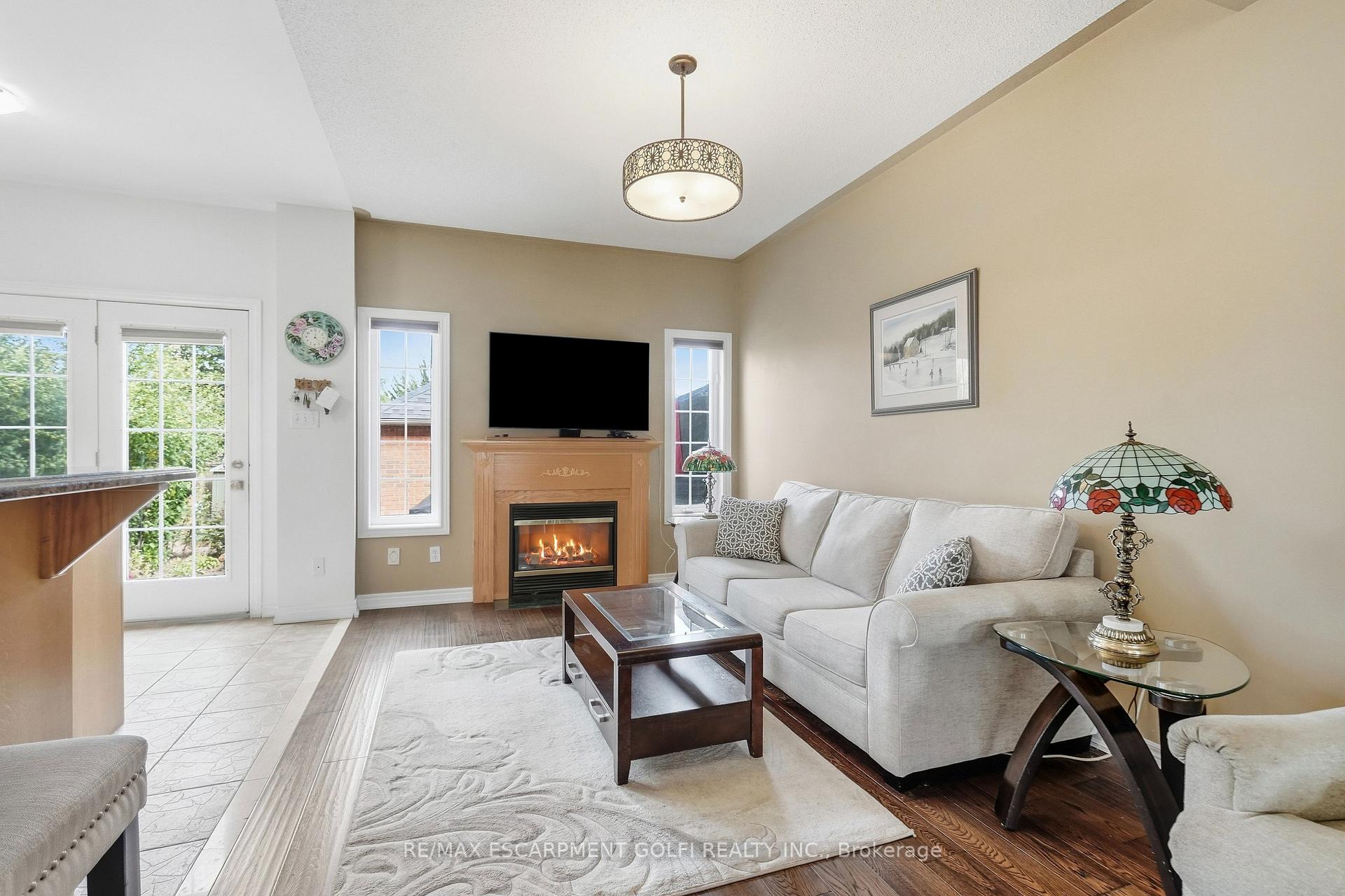 Photo 5 of 459 Highway No 8, Hamilton, Stoney Creek — HOMEH