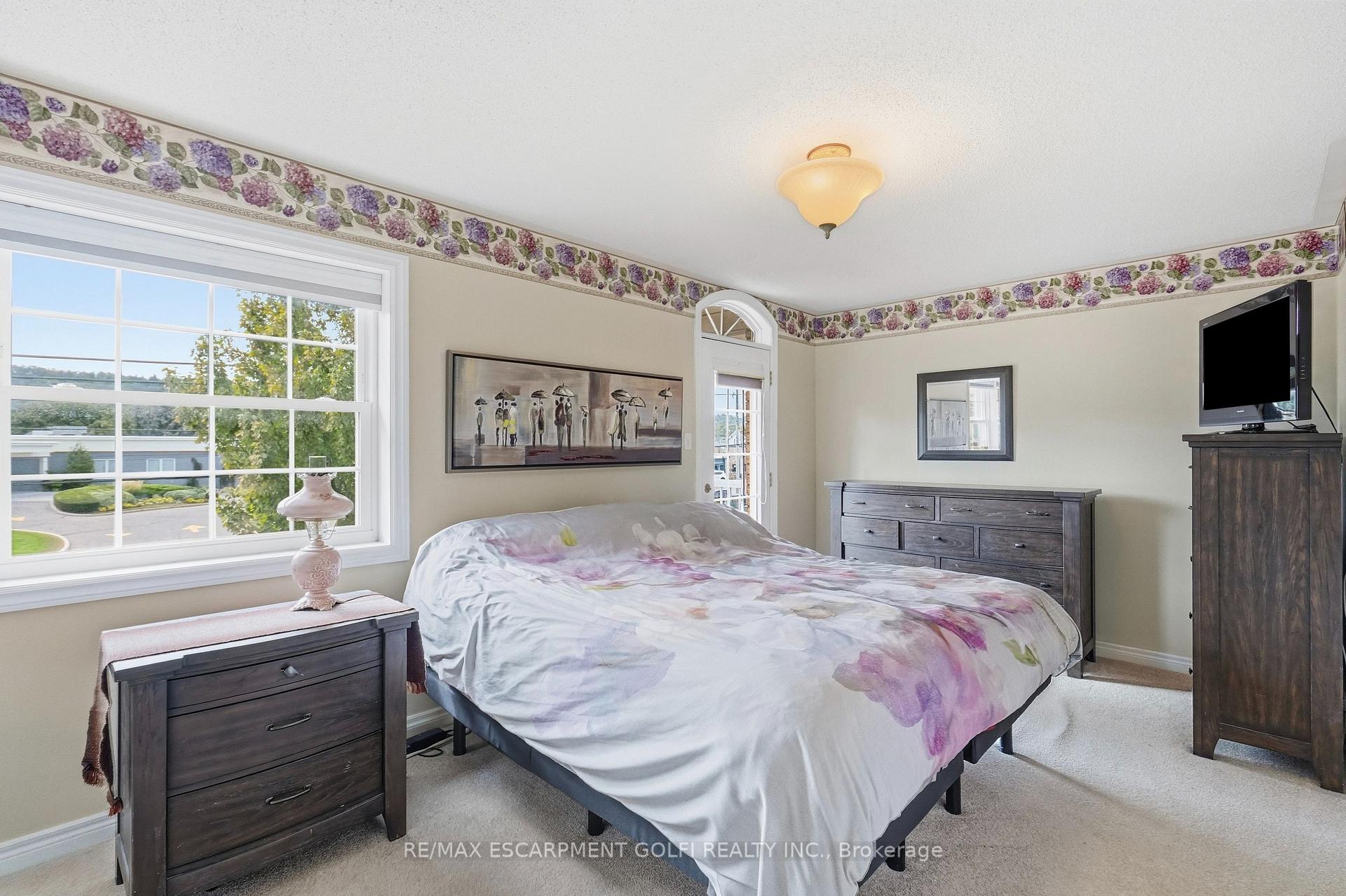 Photo 12 of 459 Highway No 8, Hamilton, Stoney Creek — HOMEH