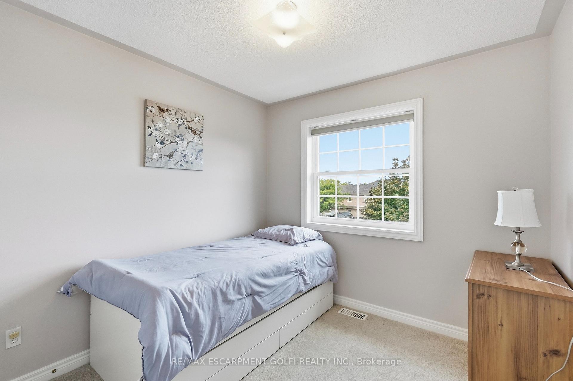 Photo 16 of 459 Highway No 8, Hamilton, Stoney Creek — HOMEH