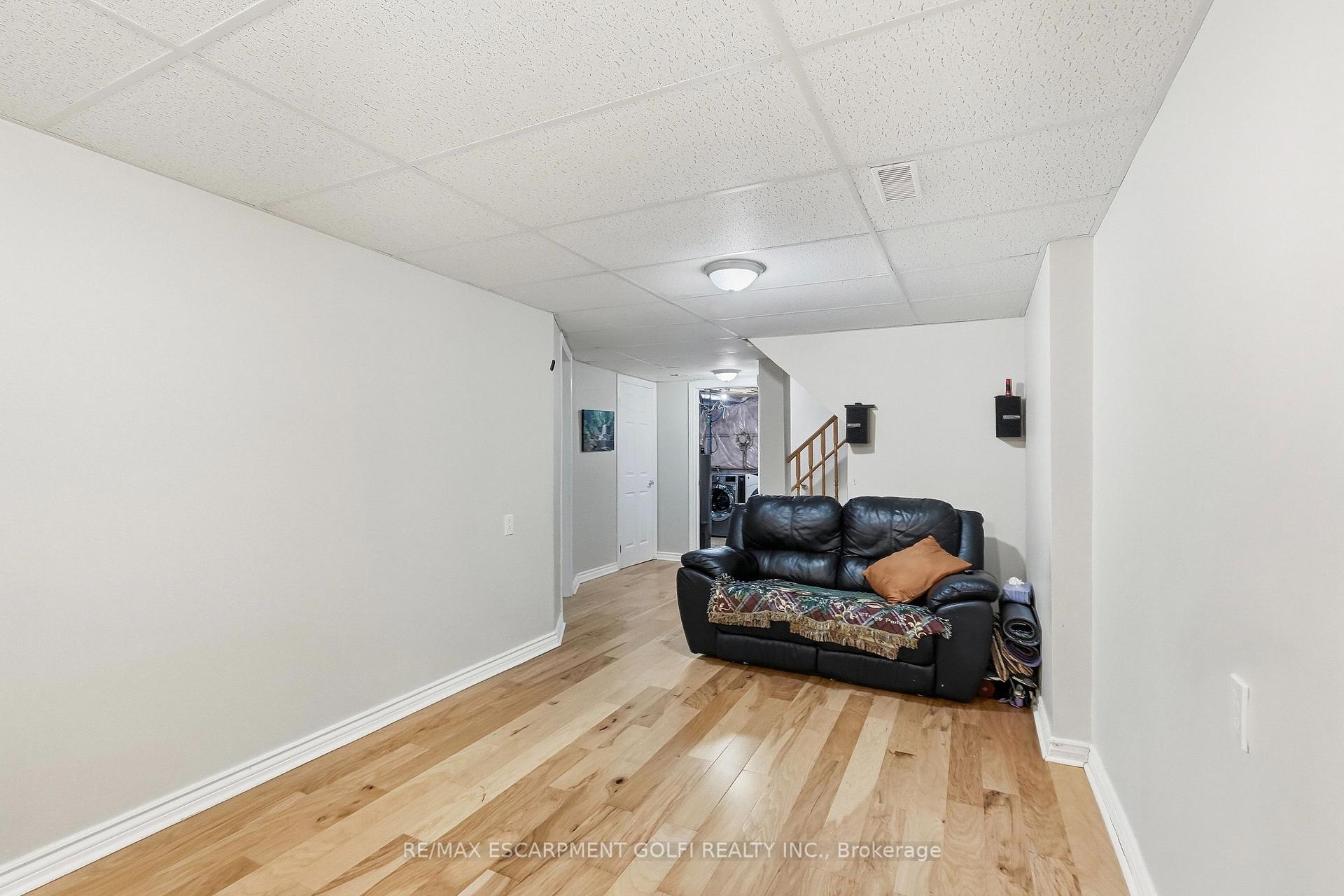 Photo 19 of 459 Highway No 8, Hamilton, Stoney Creek — HOMEH