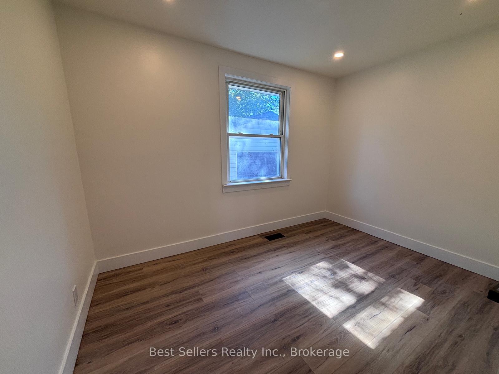 Photo 8 of Unit MAIN, 767 Gaspe Avenue, Oshawa, Lakeview — HOMEH
