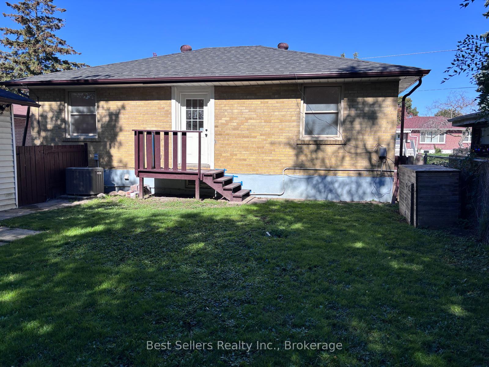 Photo 16 of Unit MAIN, 767 Gaspe Avenue, Oshawa, Lakeview — HOMEH