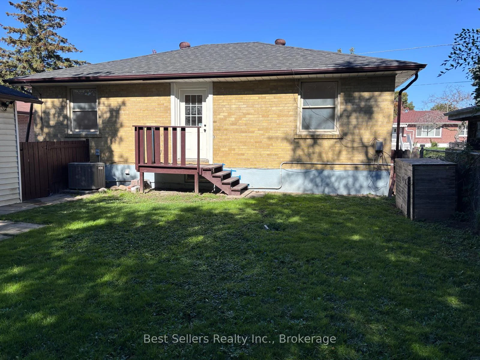 Photo 17 of Unit MAIN, 767 Gaspe Avenue, Oshawa, Lakeview — HOMEH
