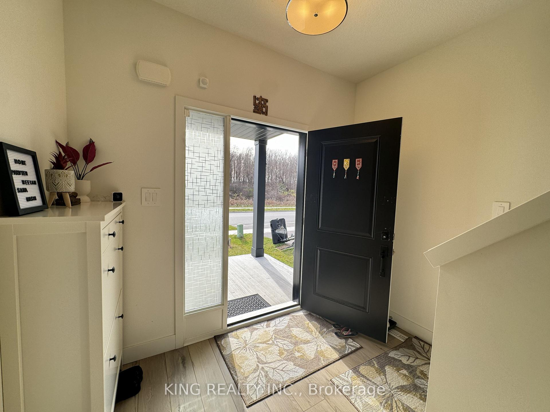 Photo 8 of Unit UPPER, 1462 Twilite Boulevard, London, North S — HOMEH