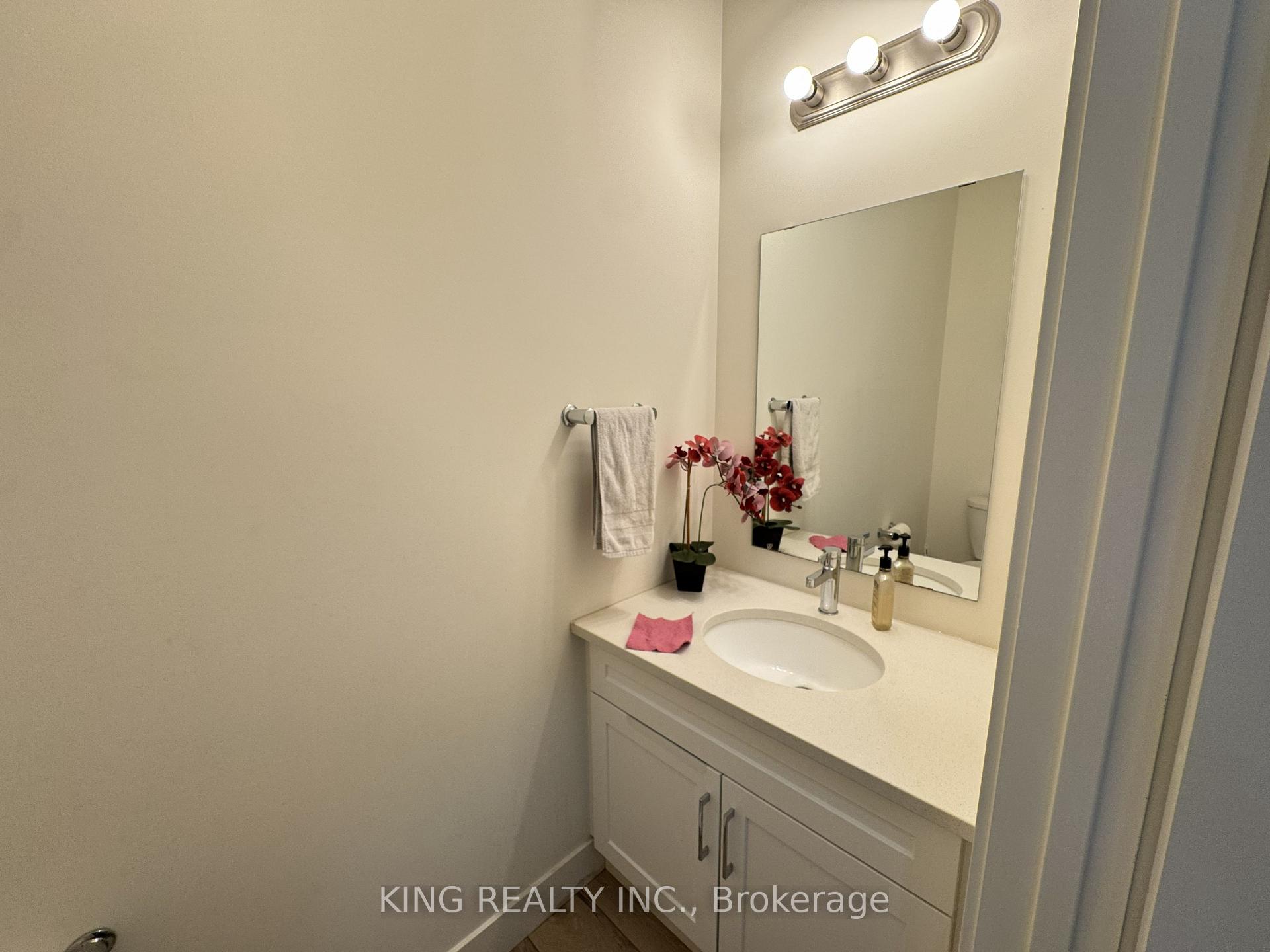 Photo 19 of Unit UPPER, 1462 Twilite Boulevard, London, North S — HOMEH