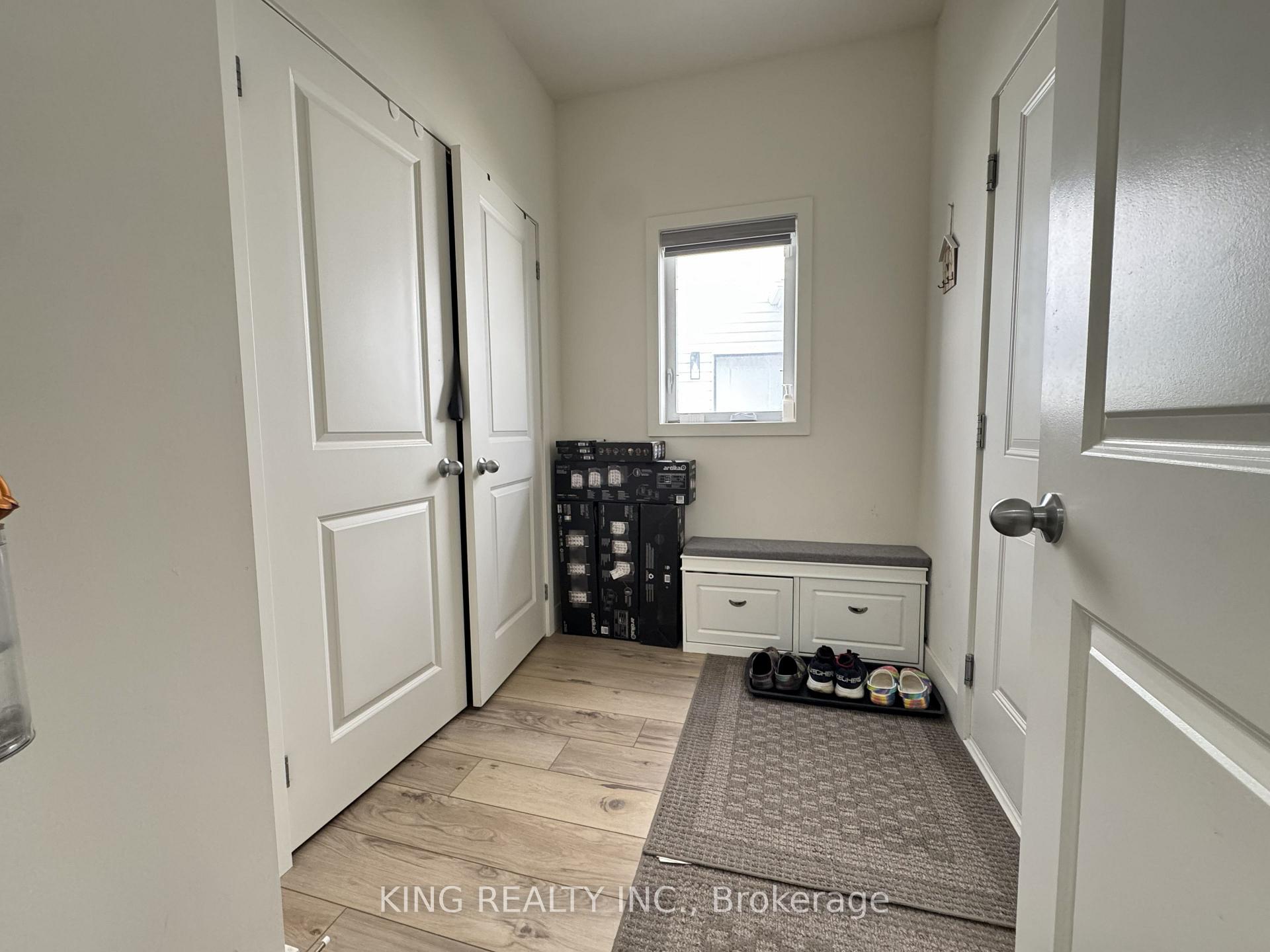 Photo 21 of Unit UPPER, 1462 Twilite Boulevard, London, North S — HOMEH