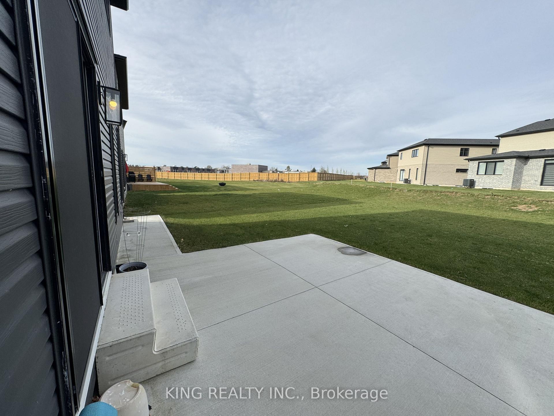 Photo 37 of Unit UPPER, 1462 Twilite Boulevard, London, North S — HOMEH