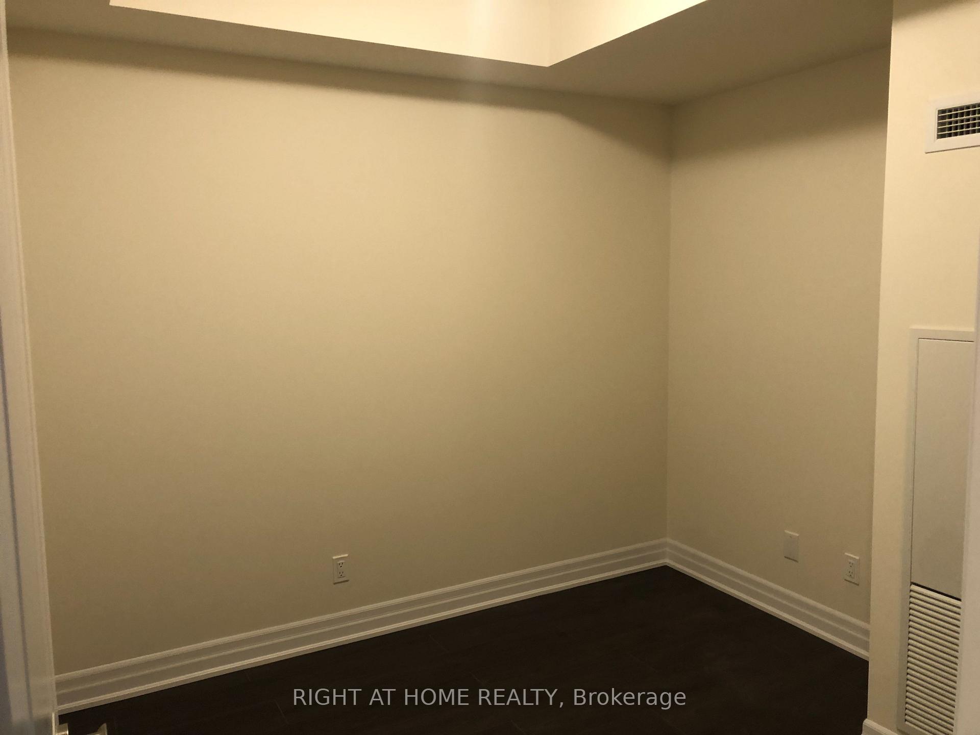 Photo 10 of Unit 2005, 9075 Jane Street, Vaughan, Concord — HOMEH