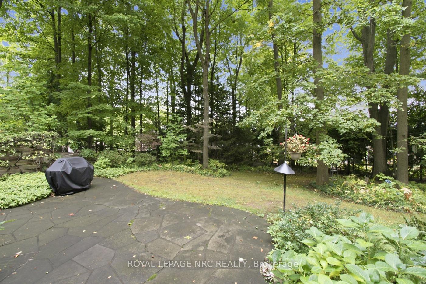 Photo 4 of 53 Stella Street, Pelham, Fonthill — HOMEH