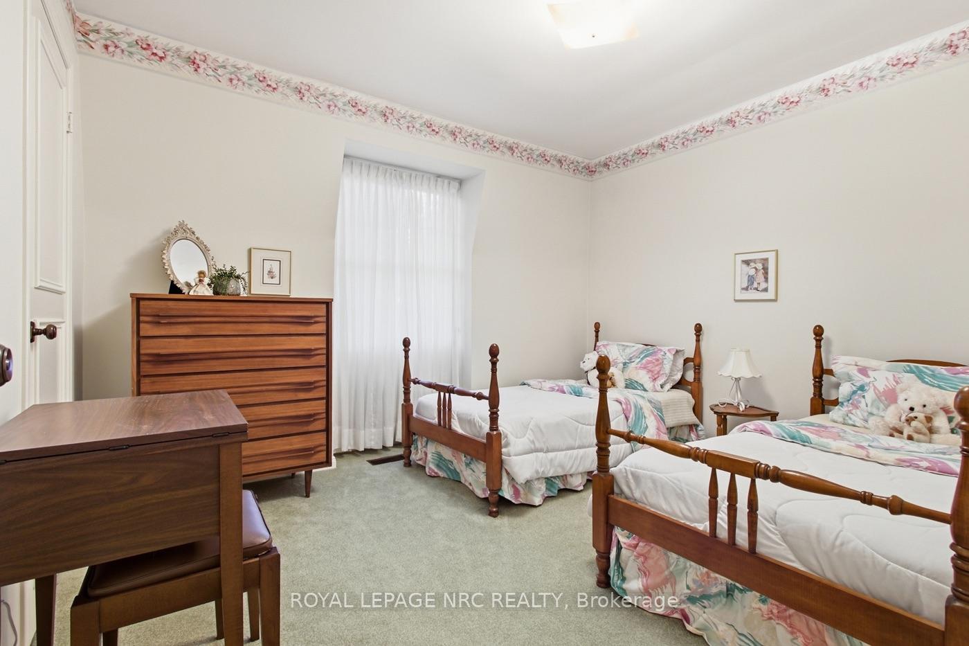 Photo 35 of 53 Stella Street, Pelham, Fonthill — HOMEH