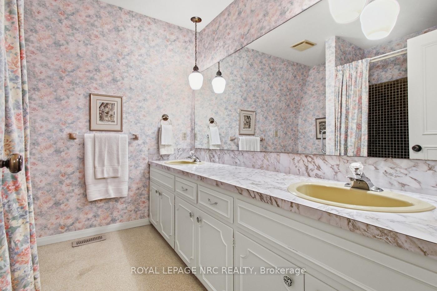 Photo 39 of 53 Stella Street, Pelham, Fonthill — HOMEH