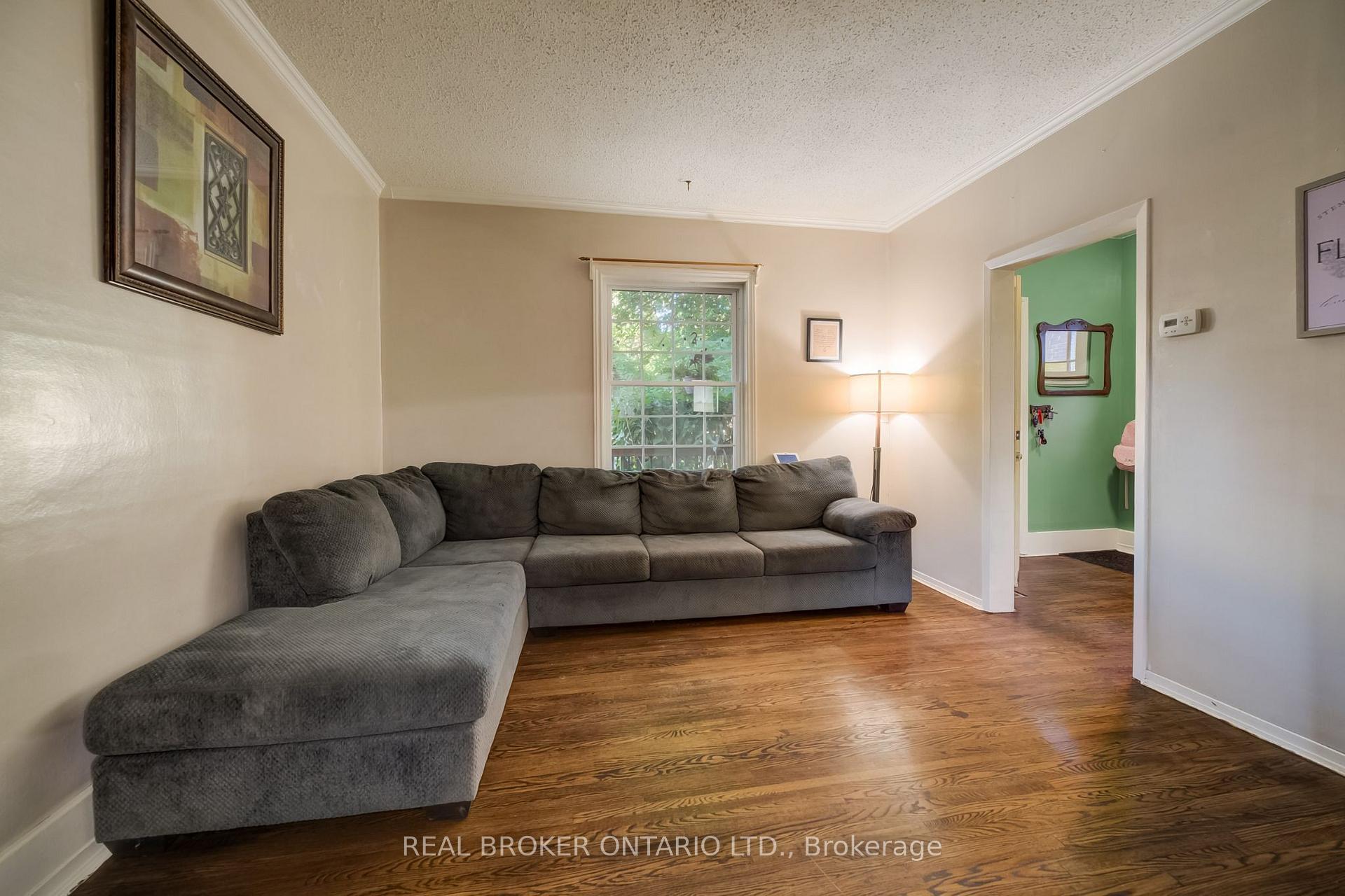 Photo 8 of 36 Cherry Street, Stratford — HOMEH