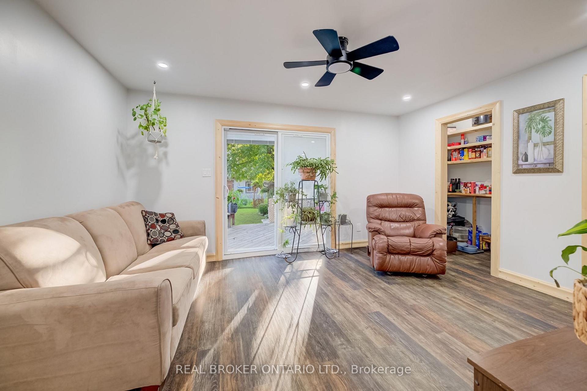 Photo 9 of 36 Cherry Street, Stratford — HOMEH
