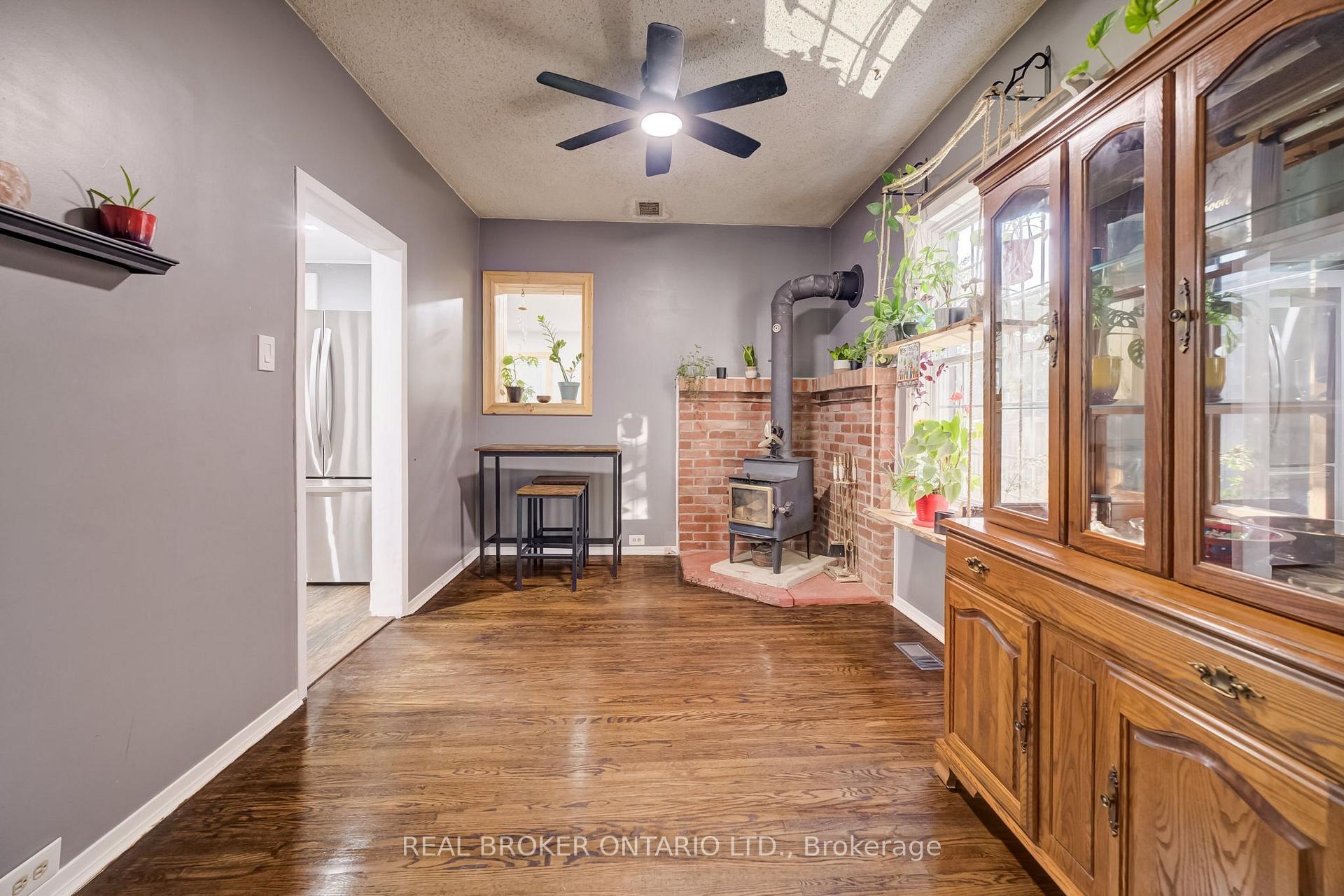 Photo 18 of 36 Cherry Street, Stratford — HOMEH