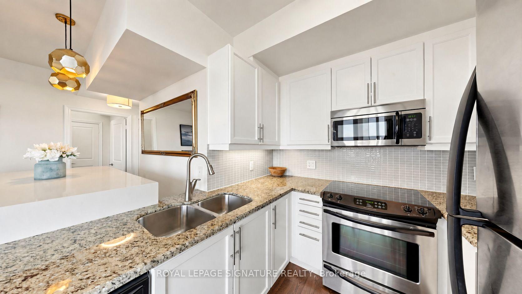 Photo 13 of Unit 402, 500 St Clair Avenue W, Toronto, Humewood-Cedarvale — HOMEH