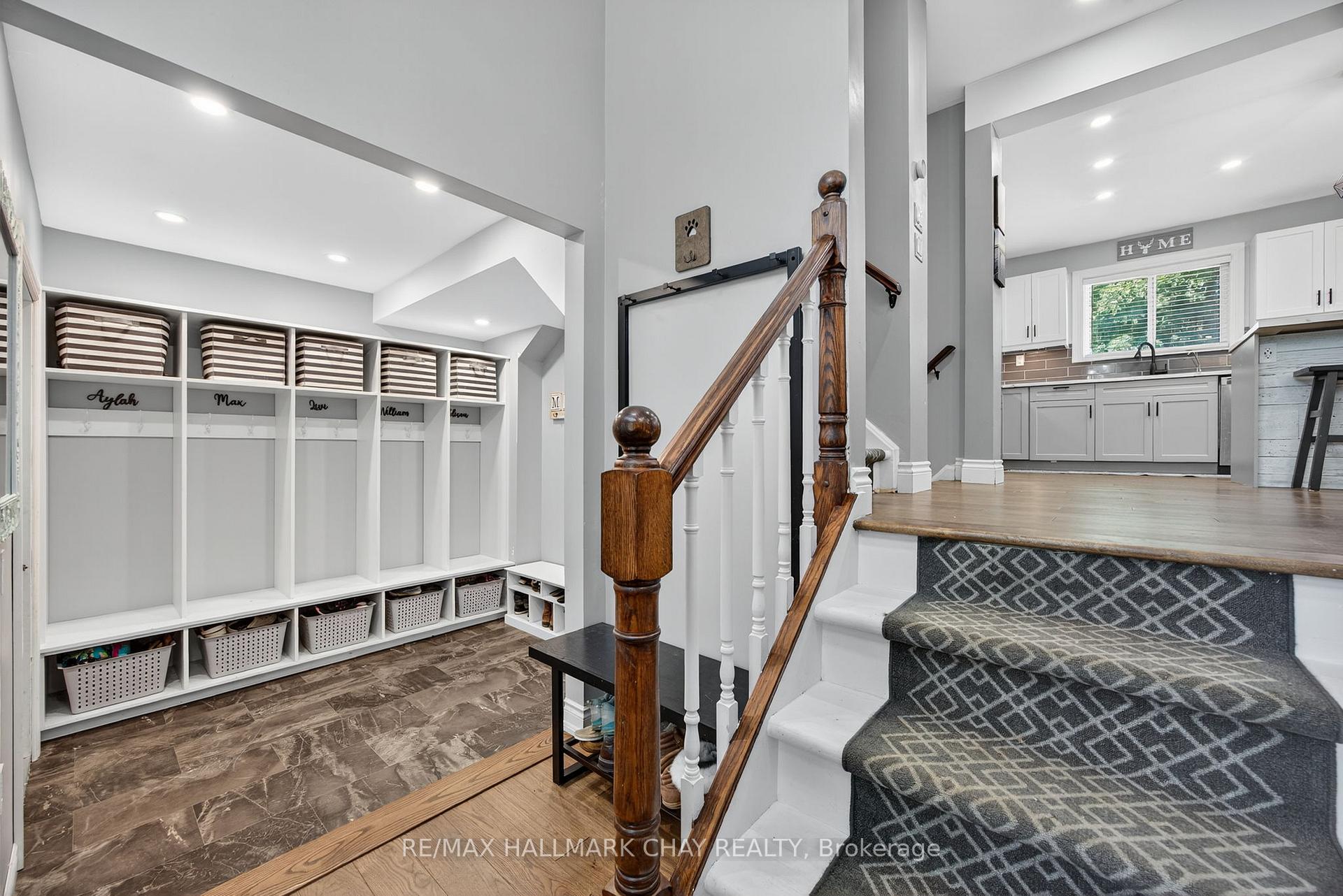 Photo 6 of 56 Briar Road, Barrie, Allandale Heights — HOMEH
