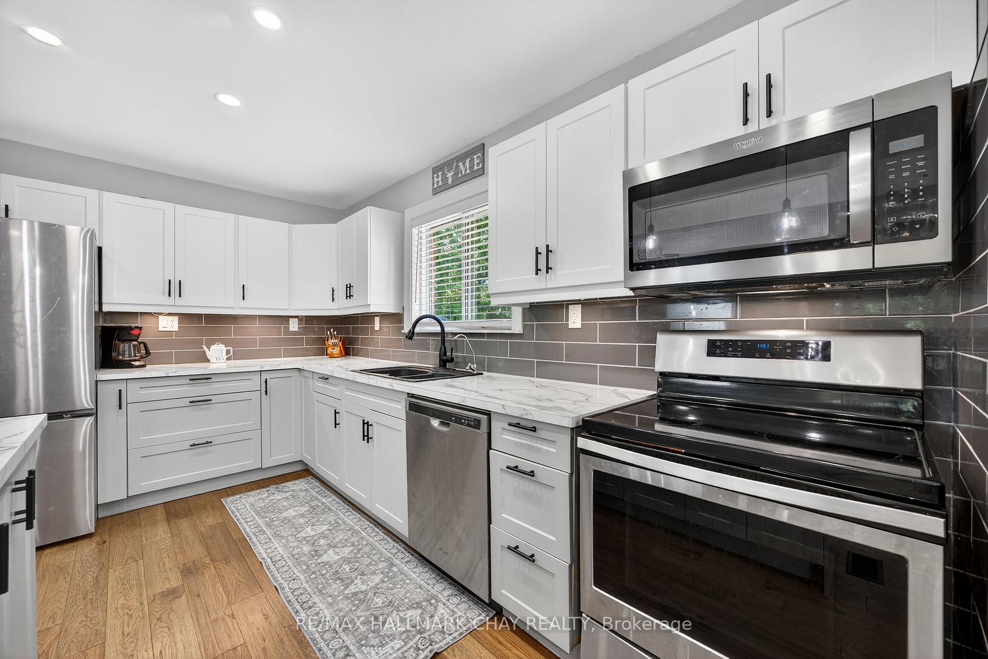 Photo 14 of 56 Briar Road, Barrie, Allandale Heights — HOMEH