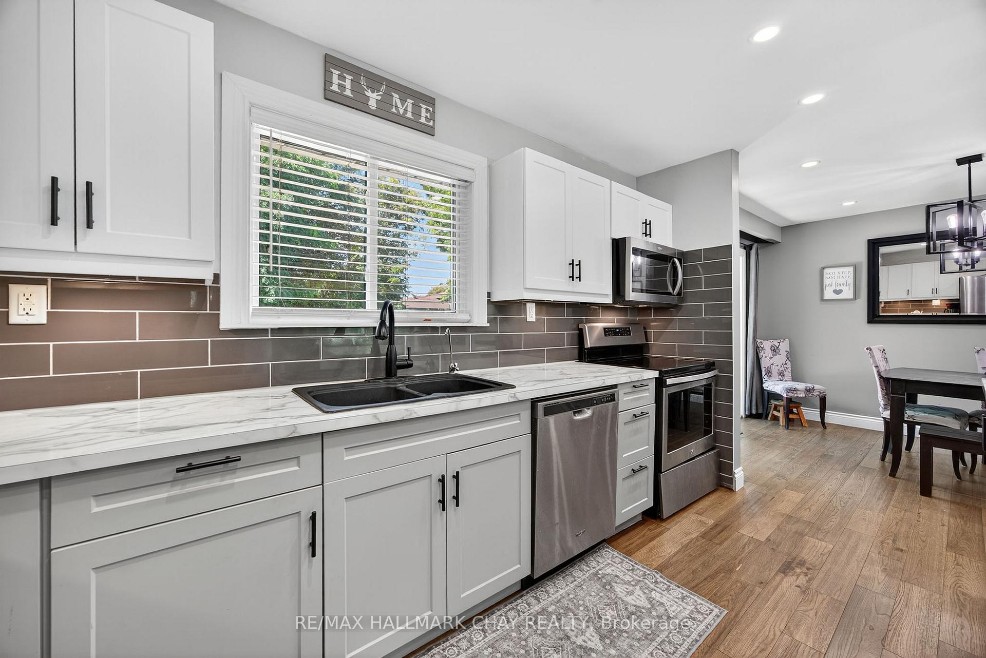 Photo 17 of 56 Briar Road, Barrie, Allandale Heights — HOMEH
