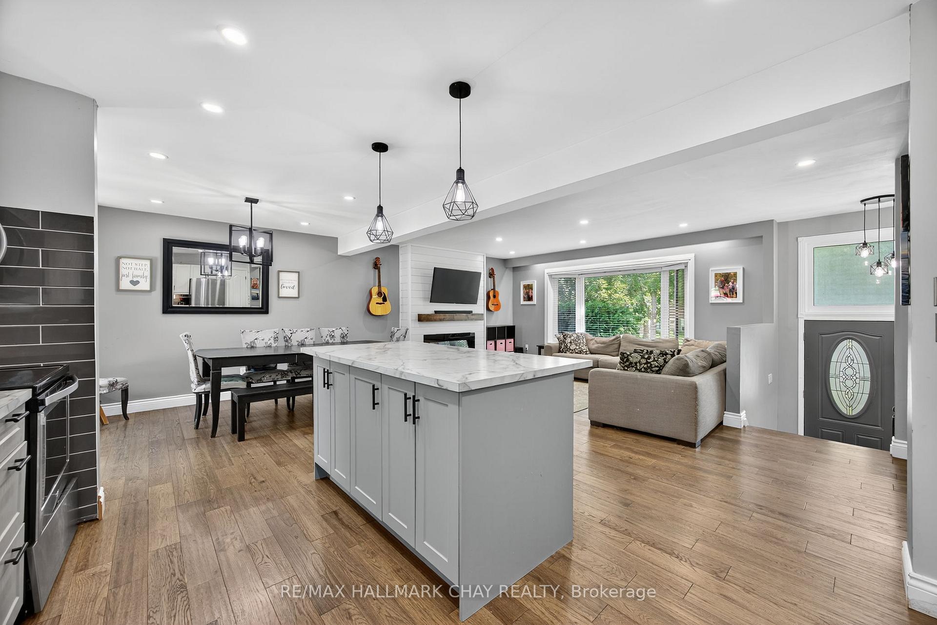 Photo 18 of 56 Briar Road, Barrie, Allandale Heights — HOMEH